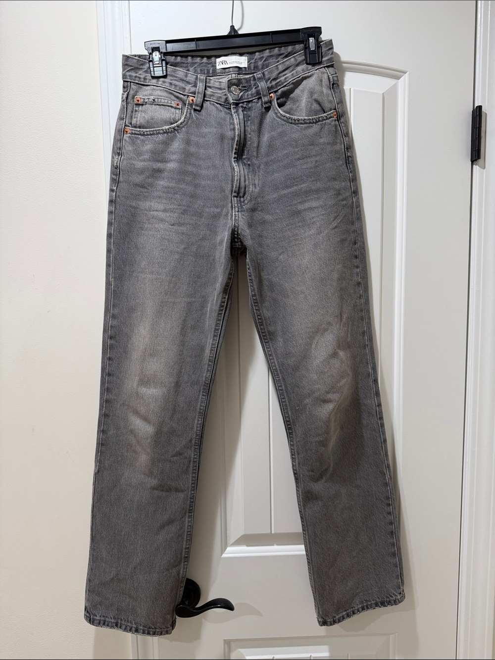ZARA Straight Jeans